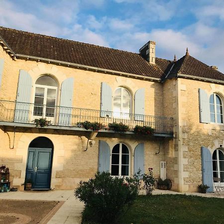 Les Clos Bleus Neuville-du-Poitou Exteriör bild